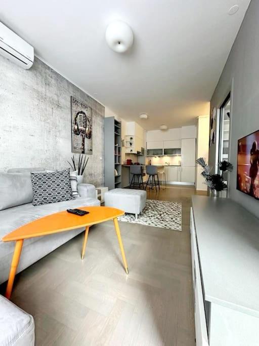 Urban Oasis: Stylish Retreat Lejlighed Zagreb Eksteriør billede