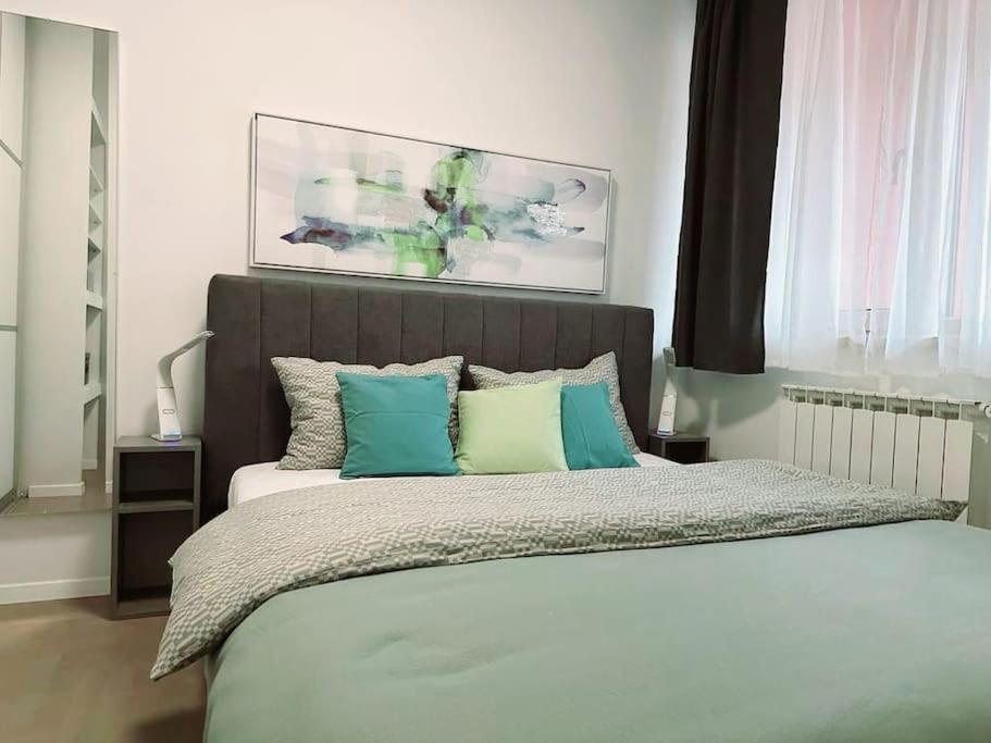 Urban Oasis: Stylish Retreat Lejlighed Zagreb Eksteriør billede