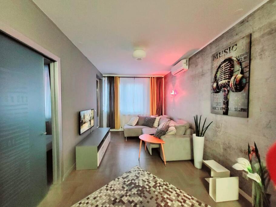 Urban Oasis: Stylish Retreat Lejlighed Zagreb Eksteriør billede
